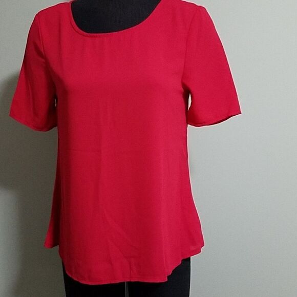 Zenana Outfitters Red T Back Woven Blouse (S, M, L) - Picture 2 of 6